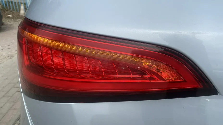 AUDI Q5 -