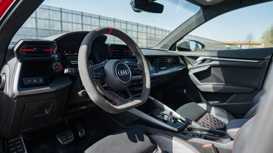 AUDI RS3 Limousine -