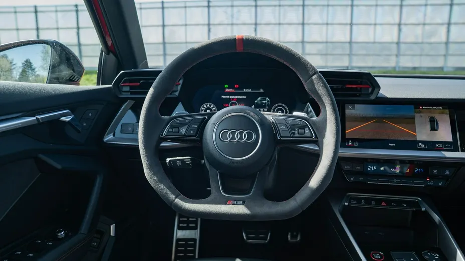 AUDI RS3 Limousine -