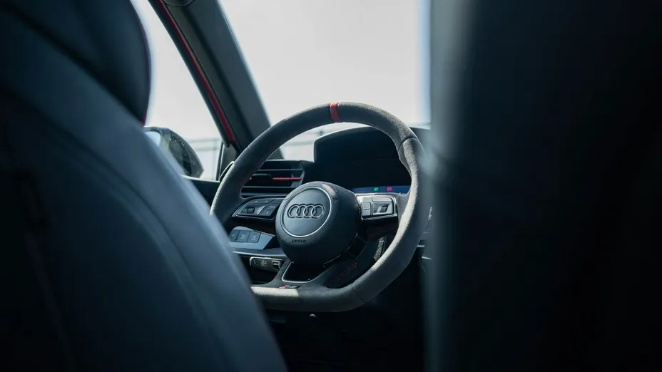 AUDI RS3 Limousine -