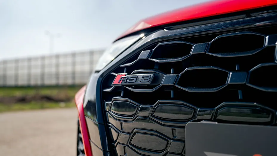 AUDI RS3 Limousine -