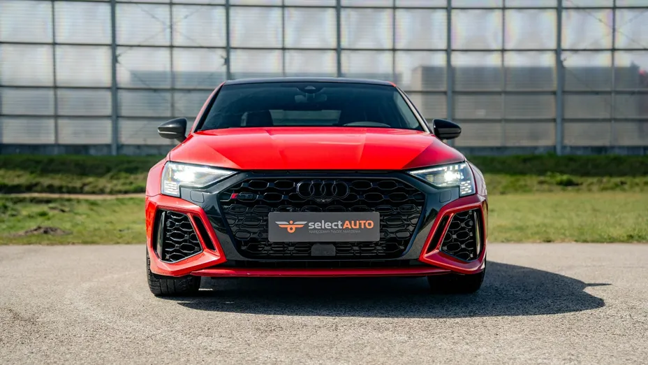 AUDI RS3 Limousine -