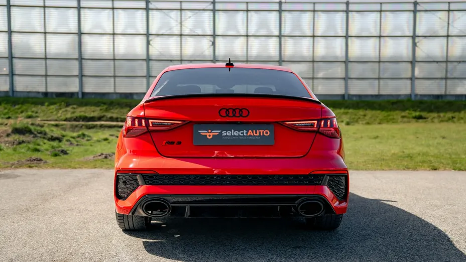 AUDI RS3 Limousine -