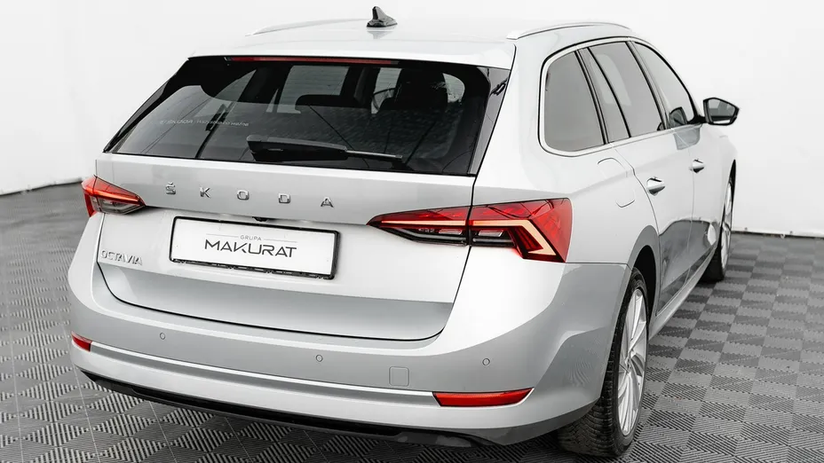 SKODA Octavia -