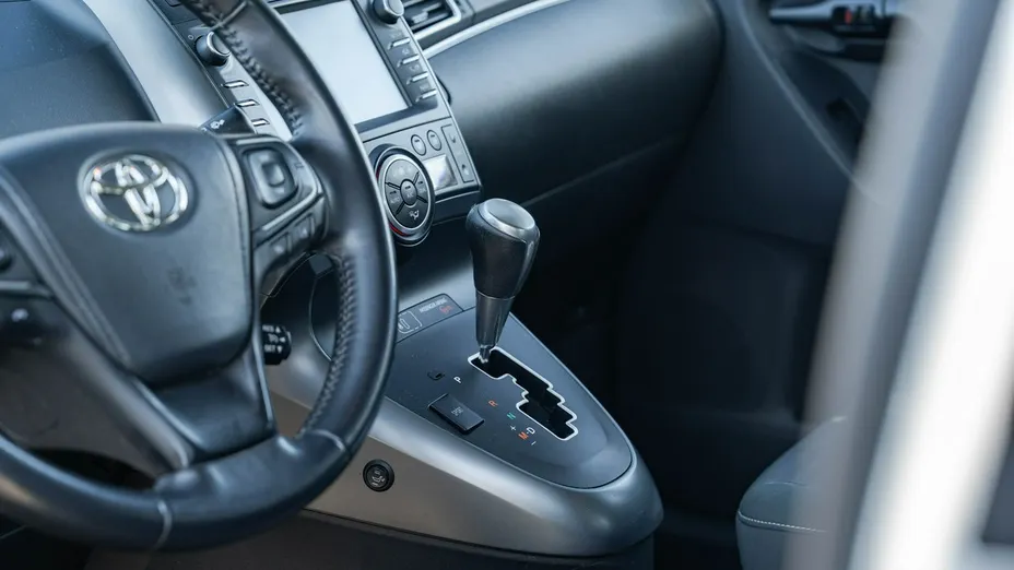 TOYOTA Verso -