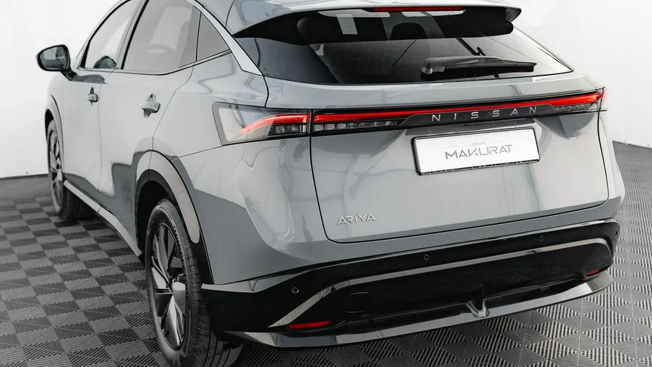 NISSAN Ariya -