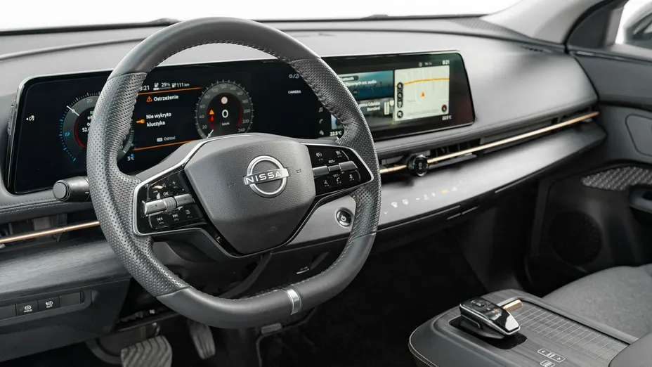 NISSAN Ariya -
