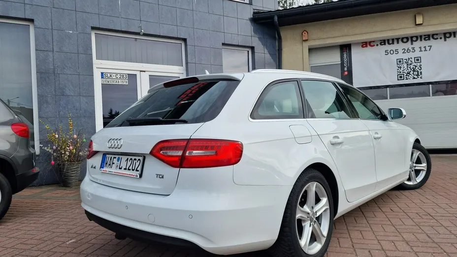 AUDI A4 -