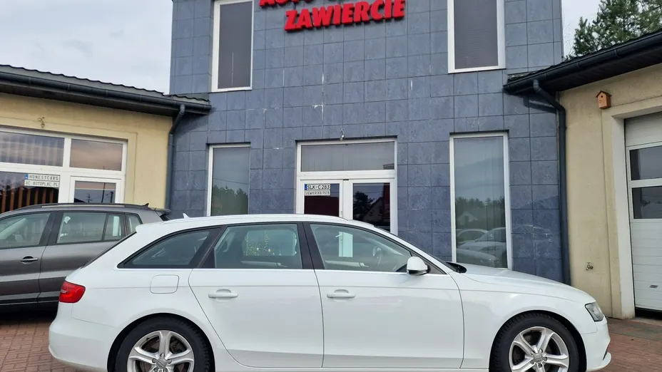 AUDI A4 -