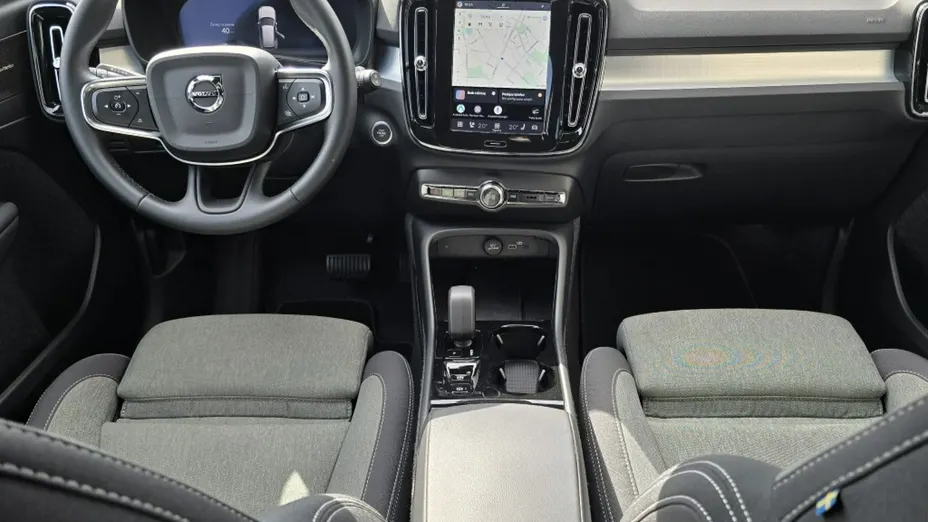 VOLVO XC40 -
