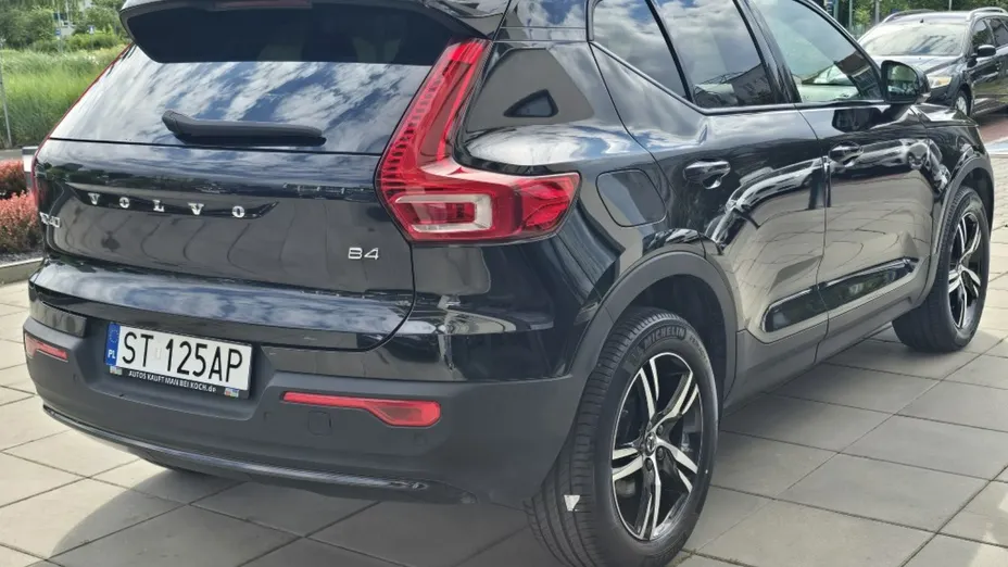 VOLVO XC40 -
