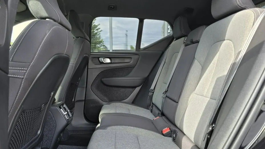 VOLVO XC40 -