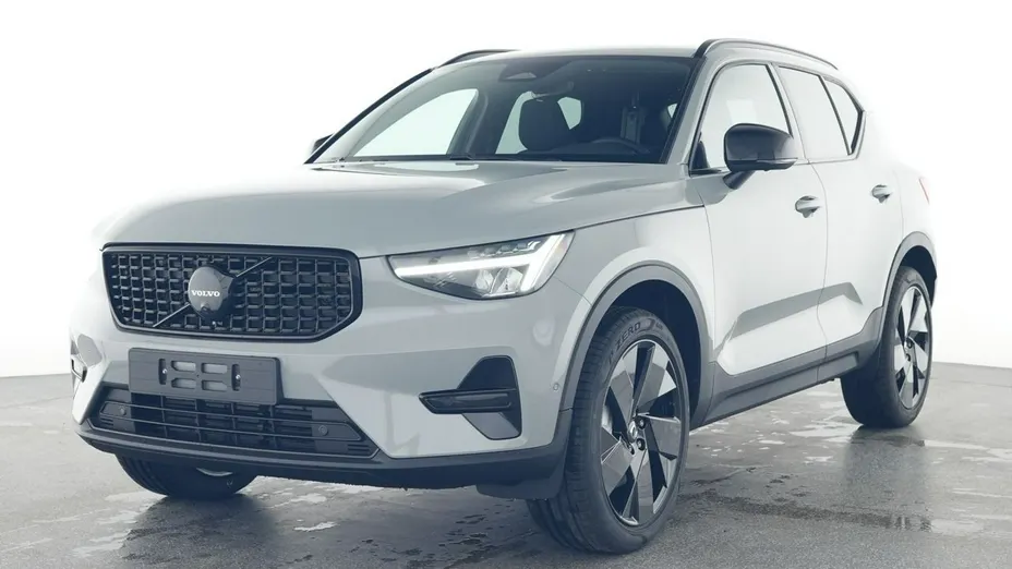 VOLVO XC40 -