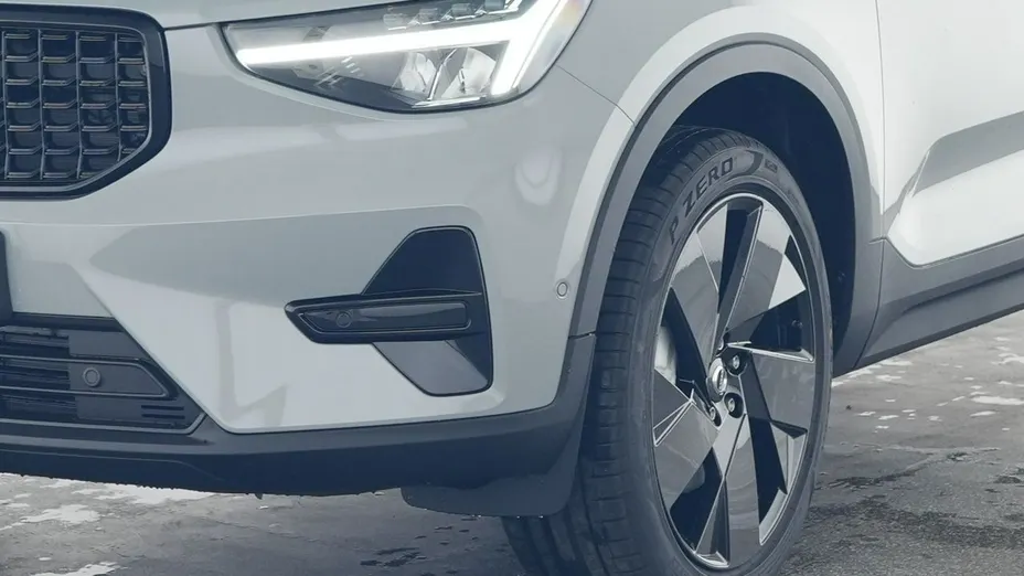 VOLVO XC40 -