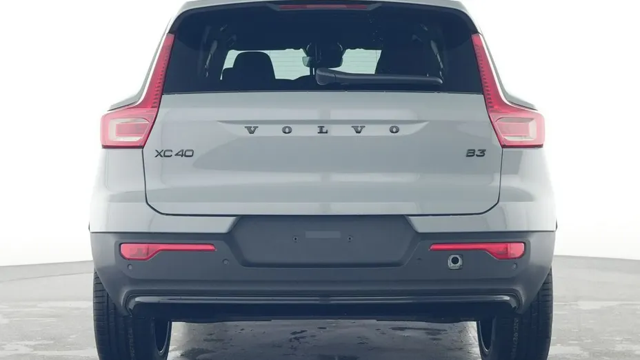 VOLVO XC40 -