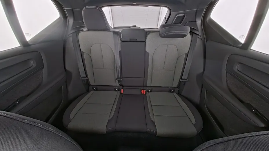 VOLVO XC40 -