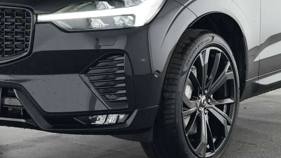 VOLVO XC60 -