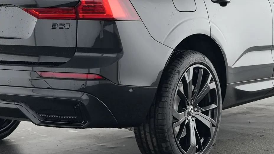 VOLVO XC60 -
