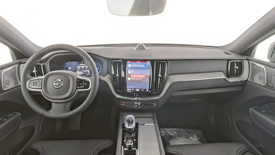 VOLVO XC60 -
