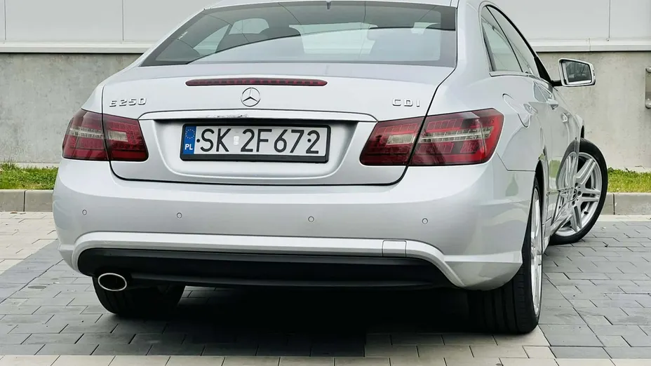 MERCEDES-BENZ E Klasa -