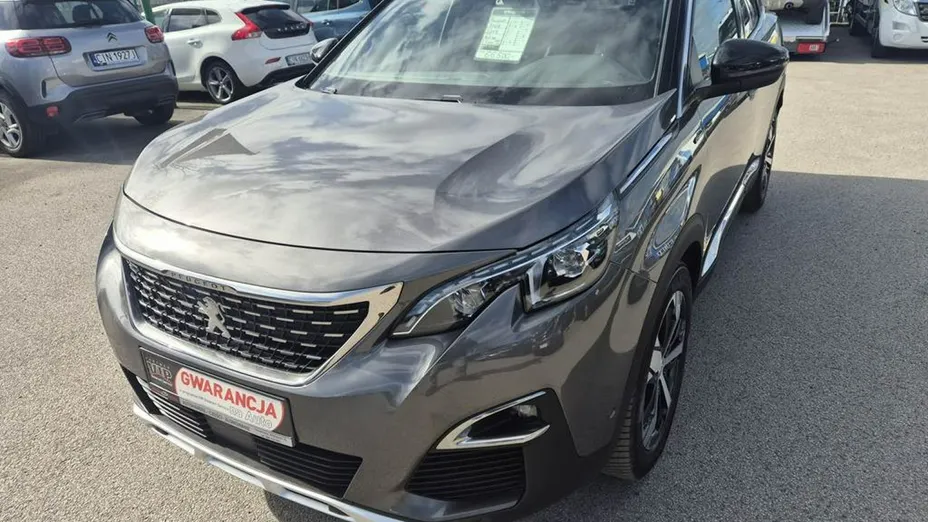 PEUGEOT 3008 -
