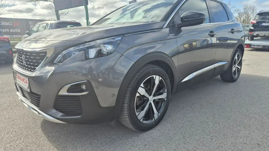 PEUGEOT 3008 -