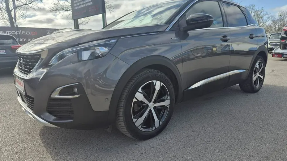 PEUGEOT 3008 -