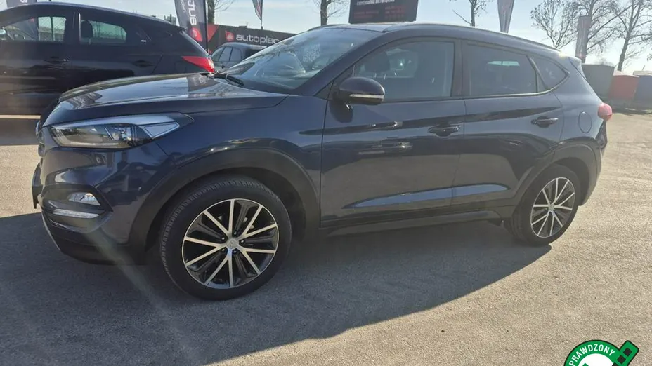 HYUNDAI Tucson -