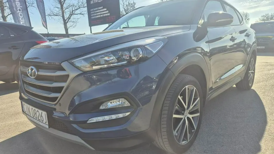 HYUNDAI Tucson -
