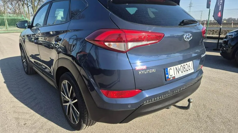 HYUNDAI Tucson -