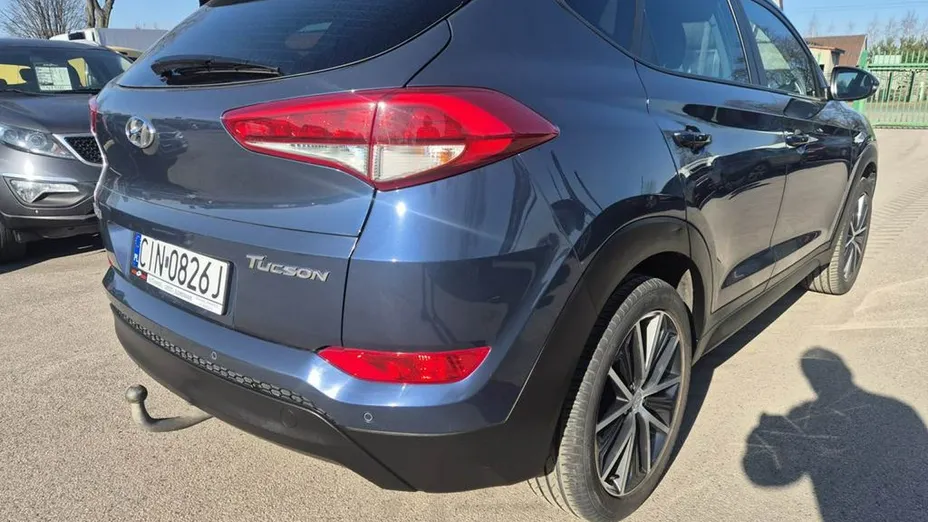 HYUNDAI Tucson -