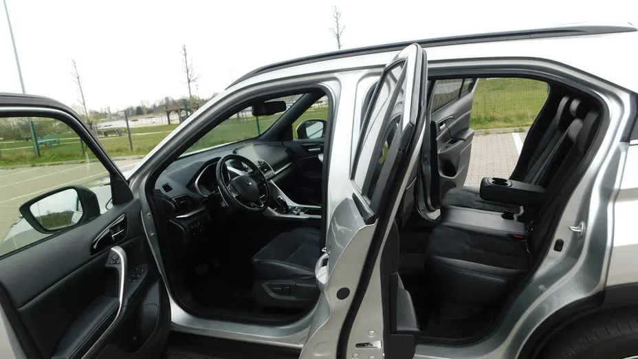 MITSUBISHI Eclipse Cross -