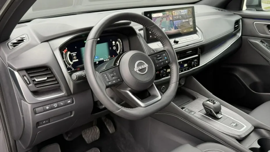 NISSAN Qashqai -