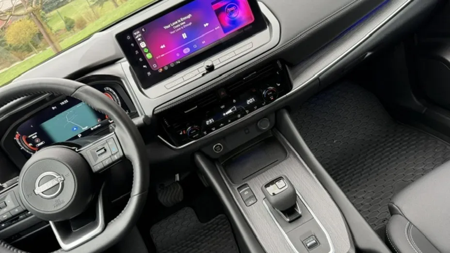 NISSAN Qashqai -