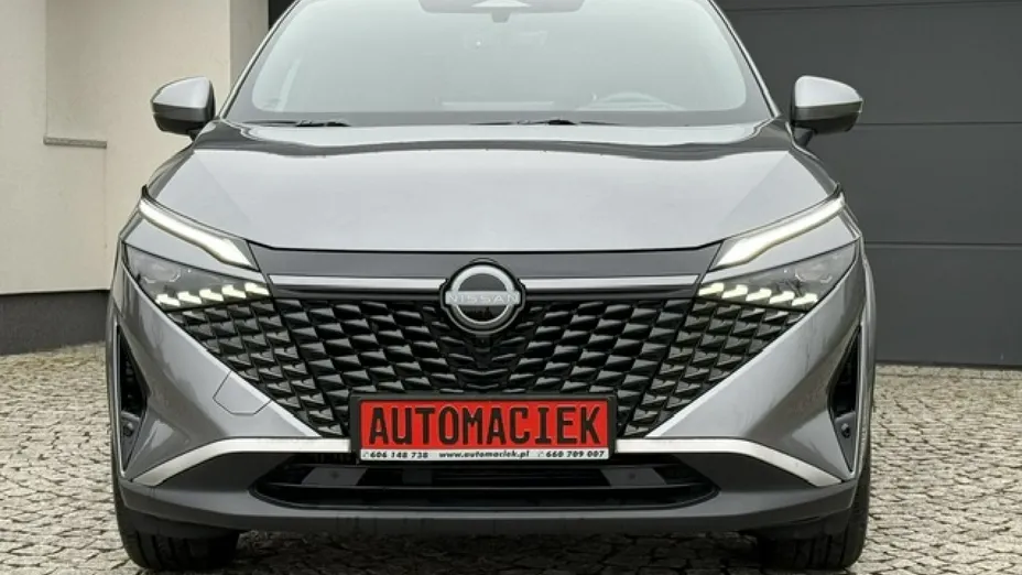NISSAN Qashqai -