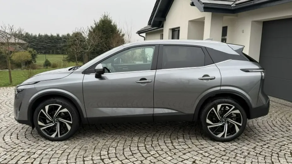 NISSAN Qashqai -