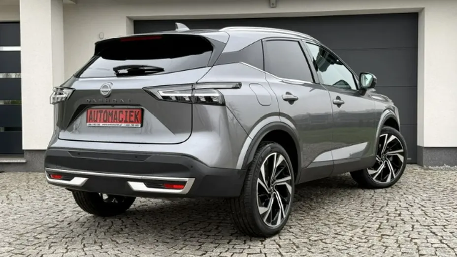 NISSAN Qashqai -