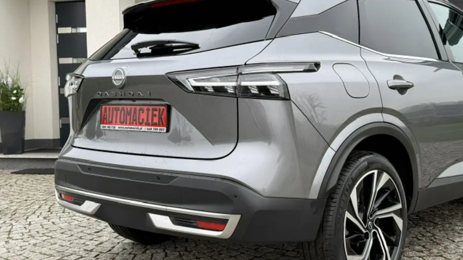 NISSAN Qashqai -