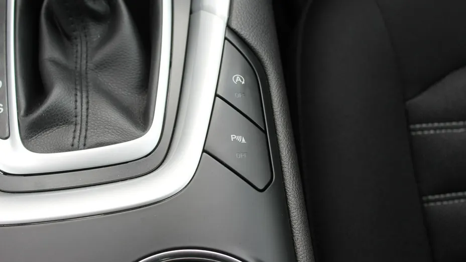 FORD Mondeo -