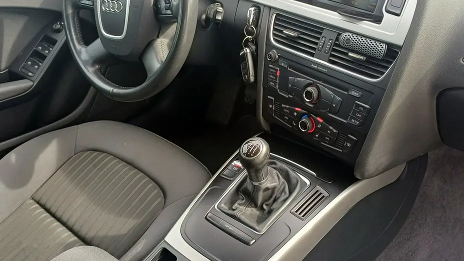 AUDI A4 -