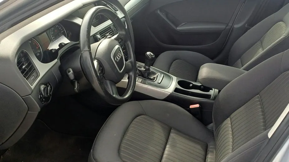 AUDI A4 -
