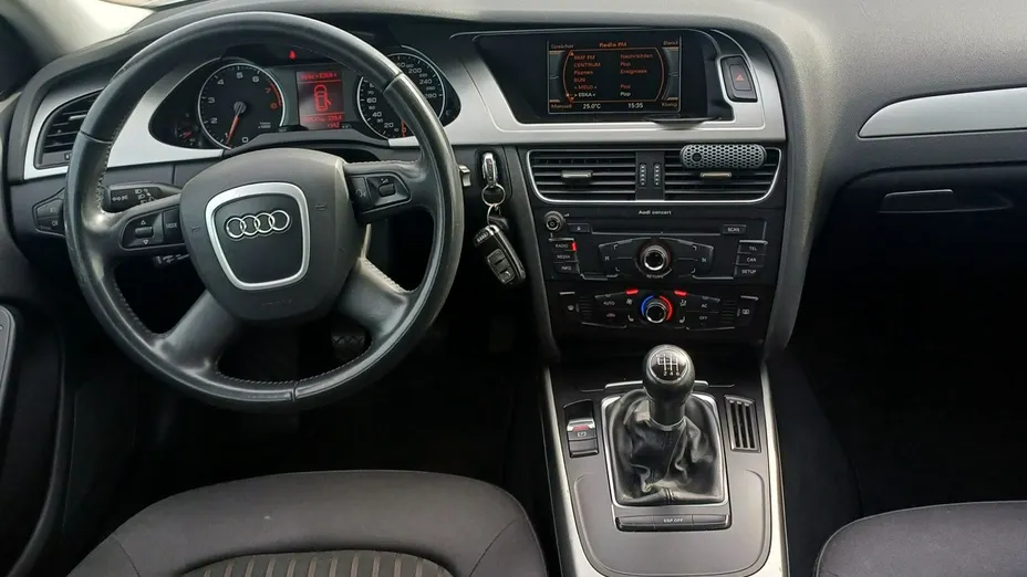 AUDI A4 -