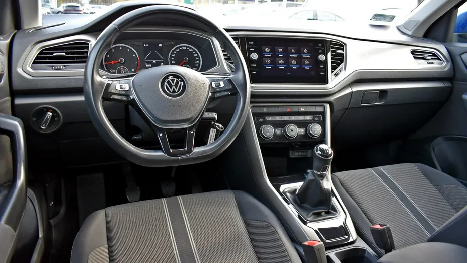 VOLKSWAGEN T-ROC -