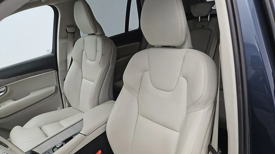 VOLVO XC90 -