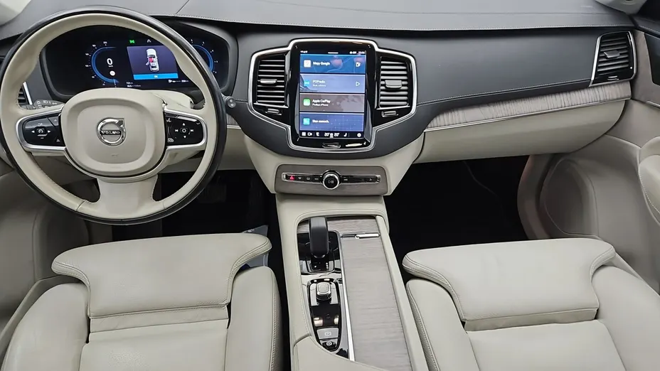 VOLVO XC90 -