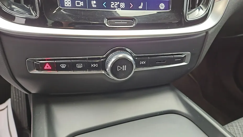 VOLVO V60 -
