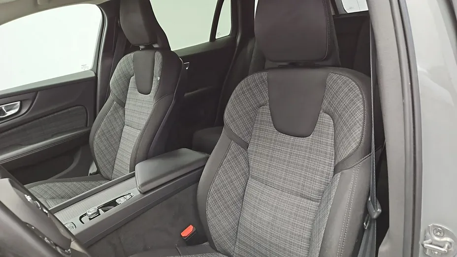 VOLVO V60 -