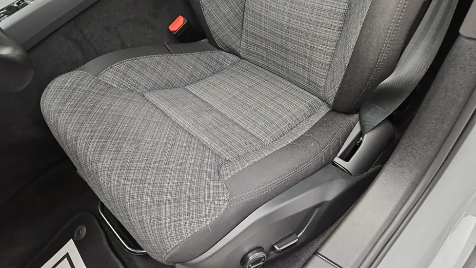 VOLVO V60 -