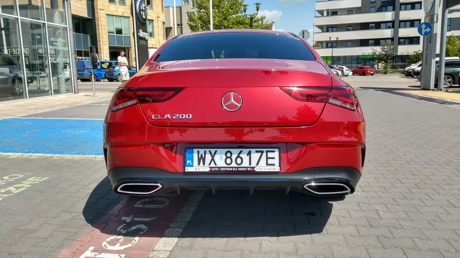 MERCEDES-BENZ CLA -