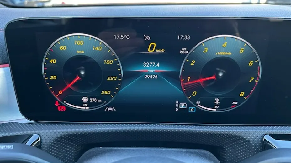 MERCEDES-BENZ CLA -
